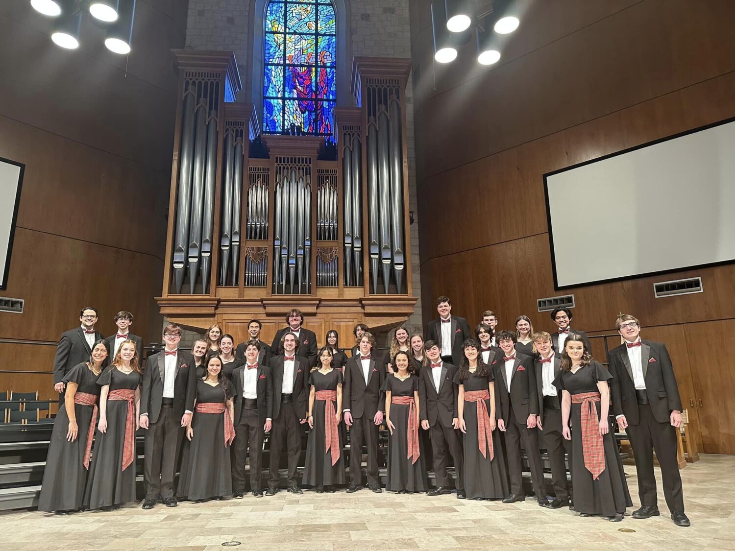 The Woodlands HS Chamber Choir placed 3rd at the American Classics Madrigal & Chamber Choir Festival in San Antonio!